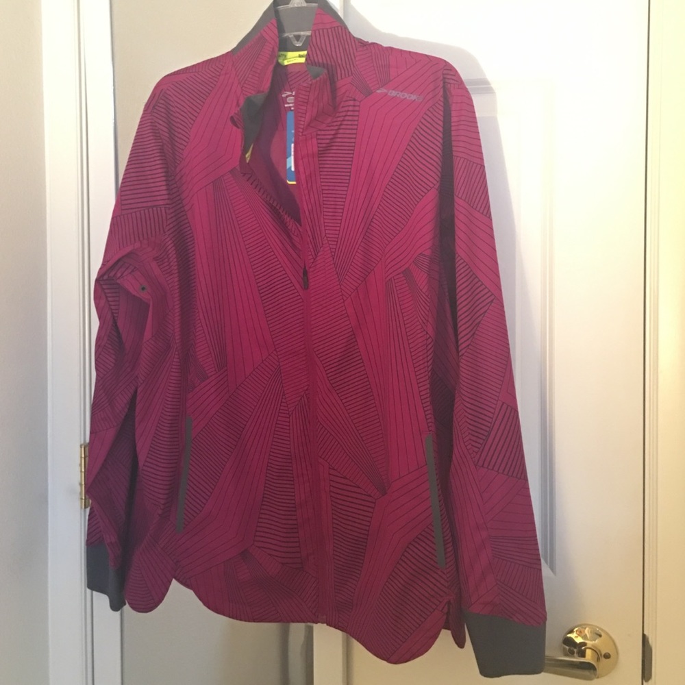 Brooks running jacket